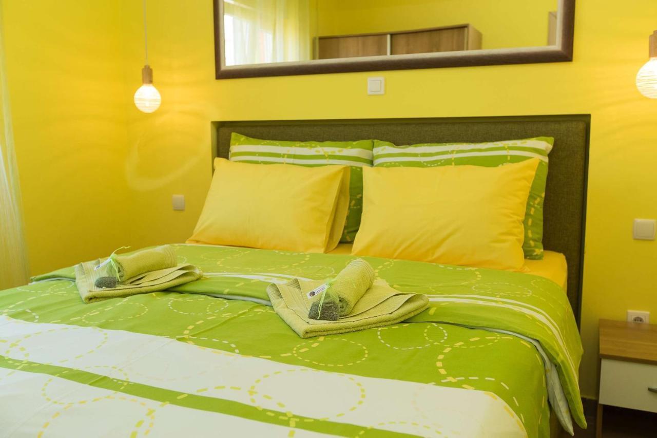 Apartments Ana Lorena ซริกเวนิซา ภายนอก รูปภาพ