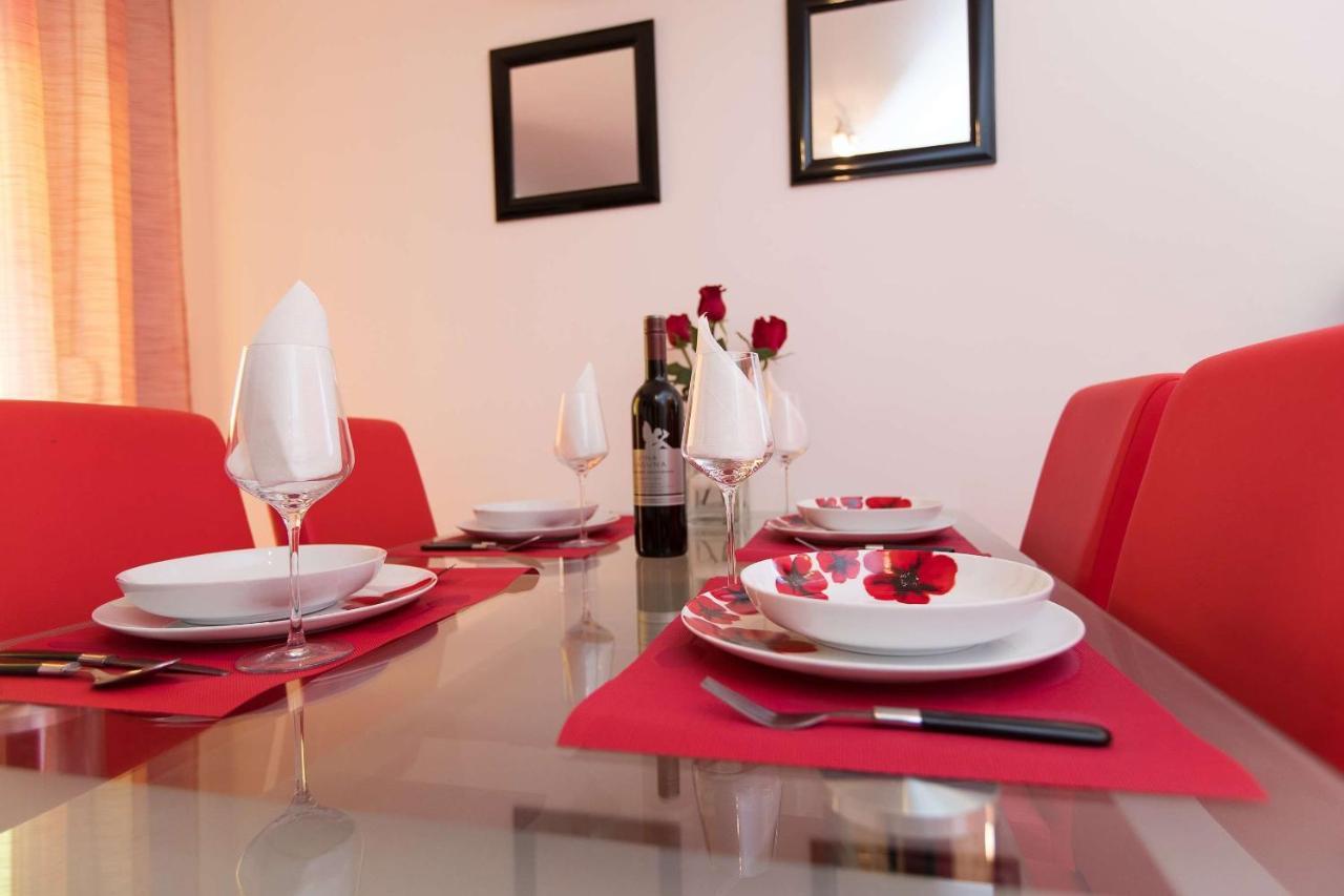 Apartments Ana Lorena ซริกเวนิซา ภายนอก รูปภาพ