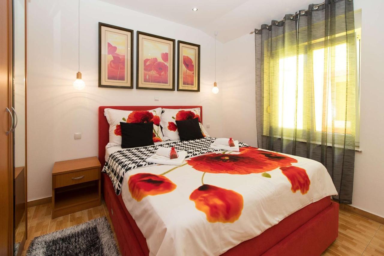 Apartments Ana Lorena ซริกเวนิซา ภายนอก รูปภาพ