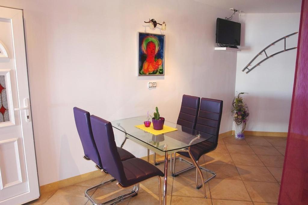 Apartments Ana Lorena ซริกเวนิซา ภายนอก รูปภาพ